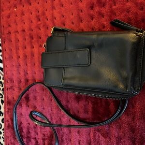 Crossbody cellphone wallet